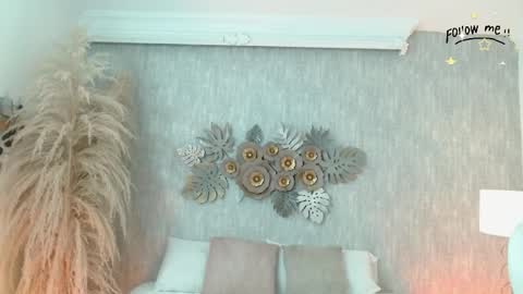 Lara online show from 04.15.26