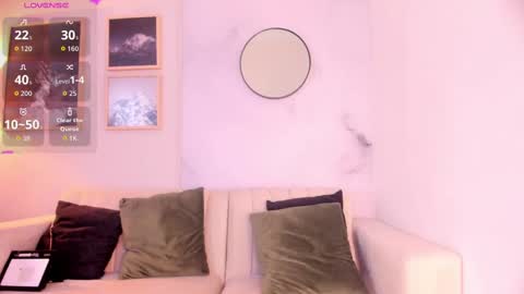 Lara Madisson online show from 09.26.25