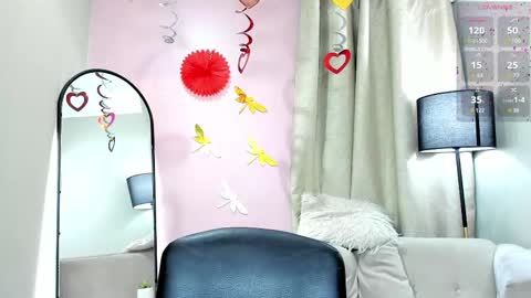      700  200   online show from 02.15.25