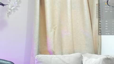      700  200   online show from 04.05.26