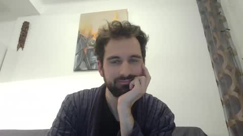 laraaan online show from 11.26.25