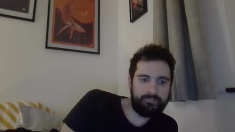 laraaan online show from 05.04.26
