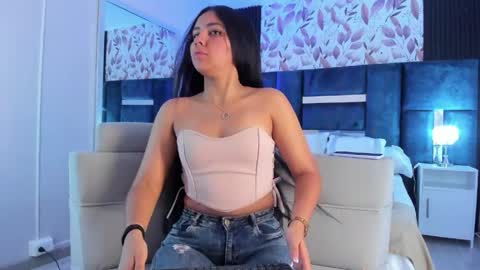 Lara online show from 04.01.26