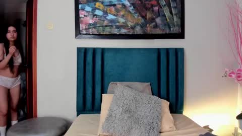  Lara Gold  online show from 10.25.25