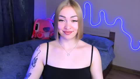 Snapshot of larakrein_lk chatting on 09.09.25 LaraKrein lk online show from 09.09.25