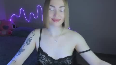 Snapshot of larakrein_lk chatting on 12.05.25 LaraKrein lk online show from 12.05.25