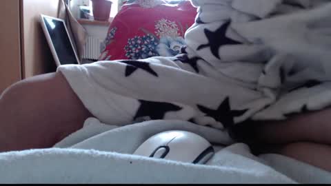 laralhotr online show from 01.22.25