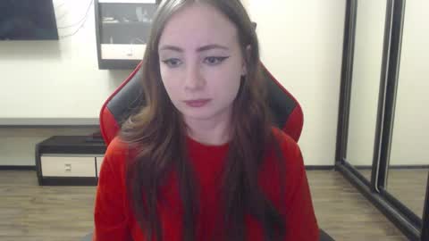 Laralianna online show from 12.22.24