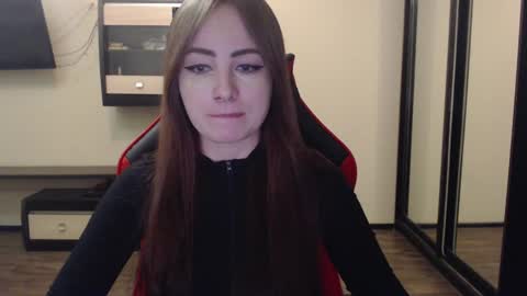 Laralianna online show from 01.06.25