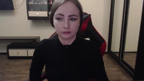 Laralianna online show from 03.02.25