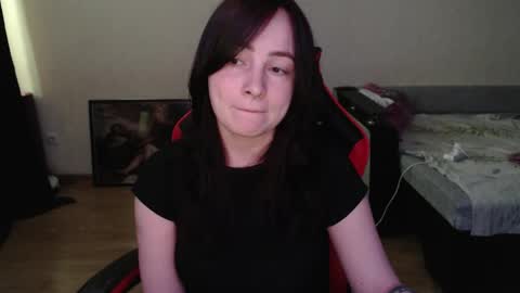 Laralianna online show from 04.23.26