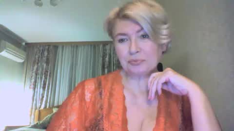 laramrs online show from 10.20.25