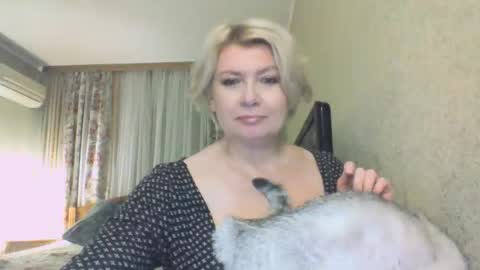 laramrs online show from 11.19.25