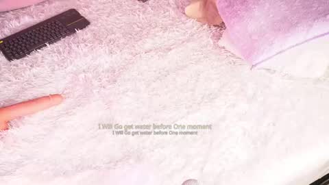 Lara Give it a thumbs up please its important  online show from 11.15.25