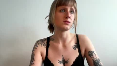 Lara online show from 06.19.26