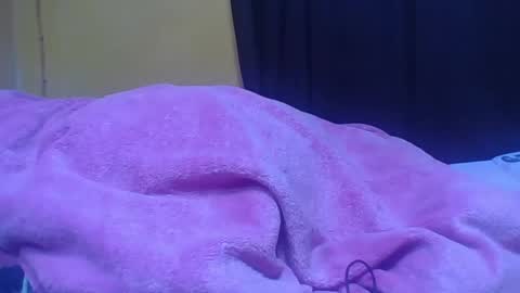 Snapshot of larissa645771 chatting on 04.19.26 larissa645771 online show from 04.19.26