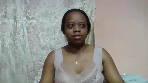 Snapshot of larissa645771 chatting on 05.18.26 larissa645771 online show from 05.18.26
