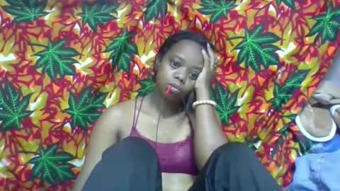Snapshot of larissa645771 chatting on 05.27.26 larissa645771 online show from 05.27.26