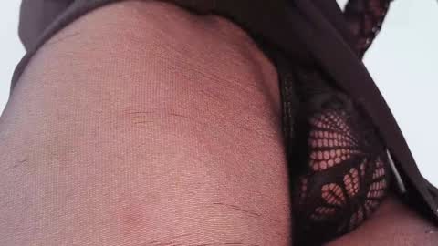 Snapshot of larissa_kitten chatting on 12.01.24 Larissa online show from 12.01.24