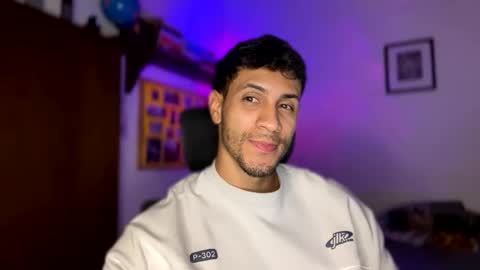 Snapshot of larry_jones chatting on 12.09.24 andrew online show from 12.09.24