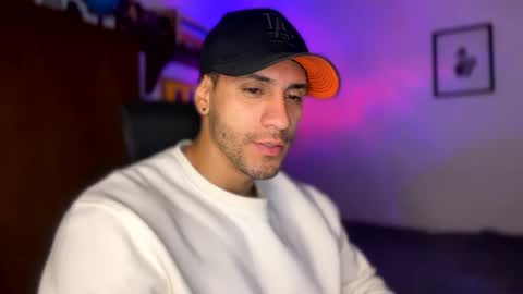 Snapshot of larry_jones chatting on 01.03.25 andrew online show from 01.03.25