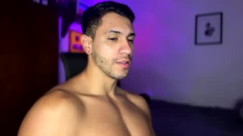 Snapshot of larry_jones chatting on 01.04.25 andrew online show from 01.04.25