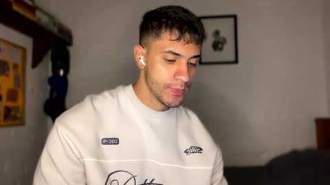 Snapshot of larry_jones chatting on 03.02.25 andrew online show from 03.02.25