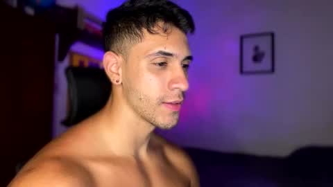 Snapshot of larry_jones chatting on 03.05.25 andrew online show from 03.05.25