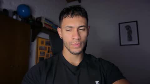 Snapshot of larry_jones chatting on 10.03.25 andrew online show from 10.03.25