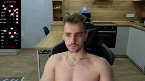 Snapshot of larstar01 chatting on 01.16.25 Lars online show from 01.16.25