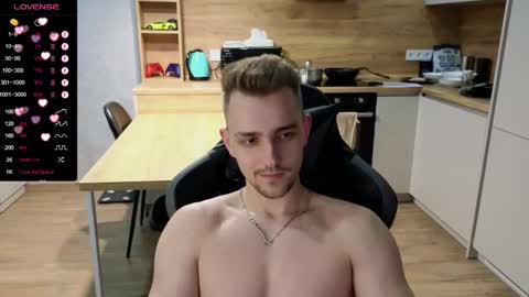 Snapshot of larstar01 chatting on 02.12.25 Lars online show from 02.12.25