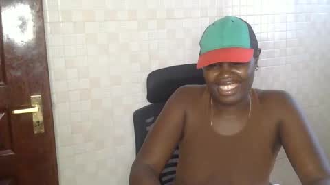 Snapshot of larvy12 chatting on 02.09.26 larvy12 online show from 02.09.26