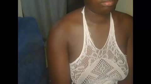 Snapshot of larvy12 chatting on 02.19.26 larvy12 online show from 02.19.26