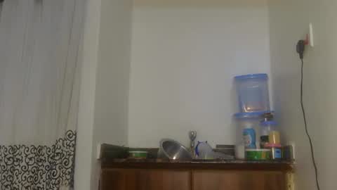 Snapshot of larvy12 chatting on 03.19.26 larvy12 online show from 03.19.26