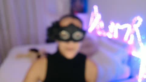 Auri online show from 06.11.26