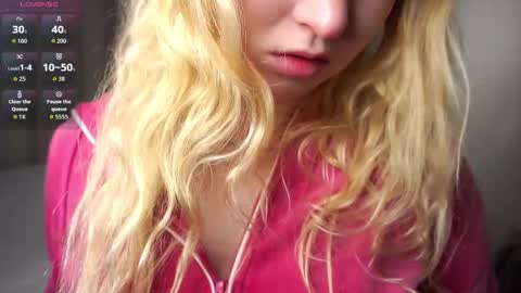 Snapshot of latanyabarthel chatting on 10.02.25 Jay online show from 10.02.25