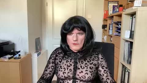 Snapshot of latexdoreen chatting on 04.12.26 latexdoreen online show from 04.12.26