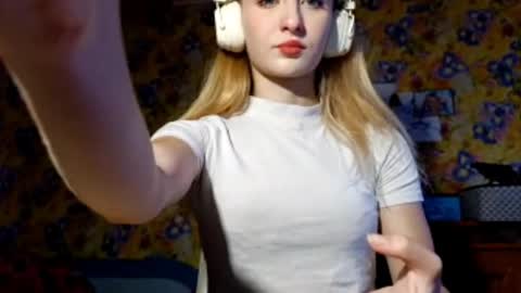 Snapshot of laticiacalicutt chatting on 10.10.25 Amelia online show from 10.10.25