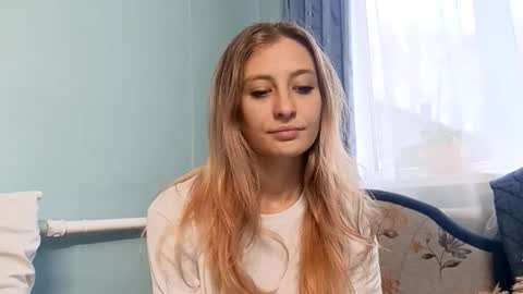 Snapshot of laticiacalicutt chatting on 10.17.25 Amelia online show from 10.17.25