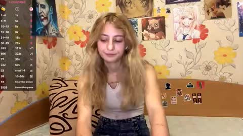 Snapshot of laticiacalicutt chatting on 11.03.25 Amelia online show from 11.03.25