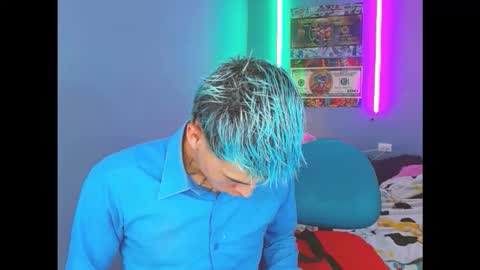 Snapshot of latin_boysxxx_ chatting on 10.11.25 latin_boysxxx_ online show from 10.11.25