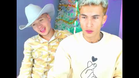 Snapshot of latin_boysxxx_ chatting on 11.05.25 latin_boysxxx_ online show from 11.05.25