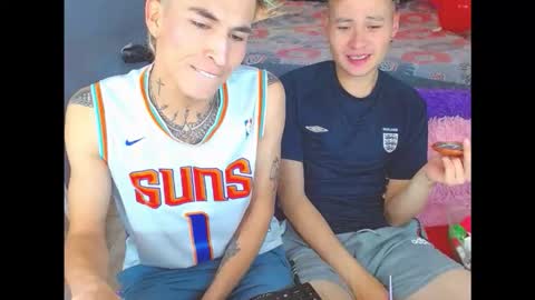 Snapshot of latin_boysxxx_ chatting on 11.15.25 latin_boysxxx_ online show from 11.15.25