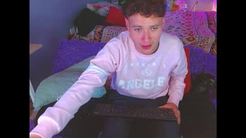 Snapshot of latin_boysxxx_ chatting on 12.16.25 latin_boysxxx_ online show from 12.16.25