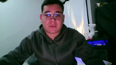 Snapshot of latinboyhot16 chatting on 03.14.26 latinboyhot16 online show from 03.14.26