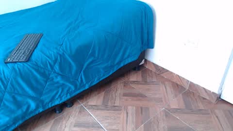 Snapshot of latinbunny7779 chatting on 01.31.25 camilo online show from 01.31.25