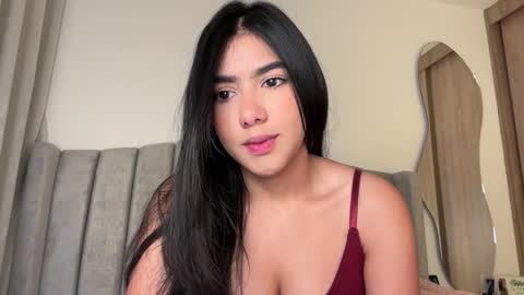 Snapshot of latinella chatting on 09.10.25 Hi - online show from 09.10.25
