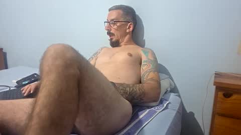 Snapshot of latinheat95 chatting on 02.23.26 latinheat95 online show from 02.23.26