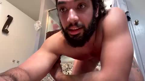 Snapshot of latinlover199518 chatting on 10.30.25 latinlover199518 online show from 10.30.25