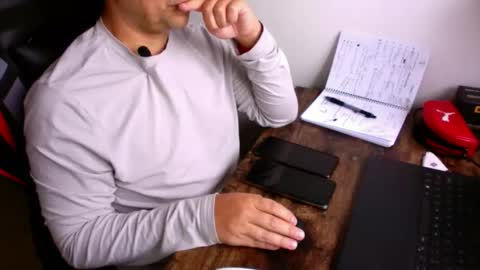 latino8484 online show from 11.12.25